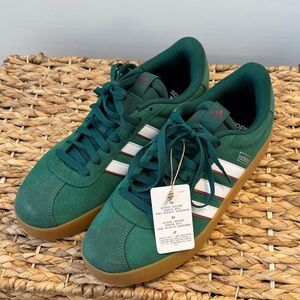 NWT Adidas VL COURT 3.0 SHOES Forest Green and White Sneakers